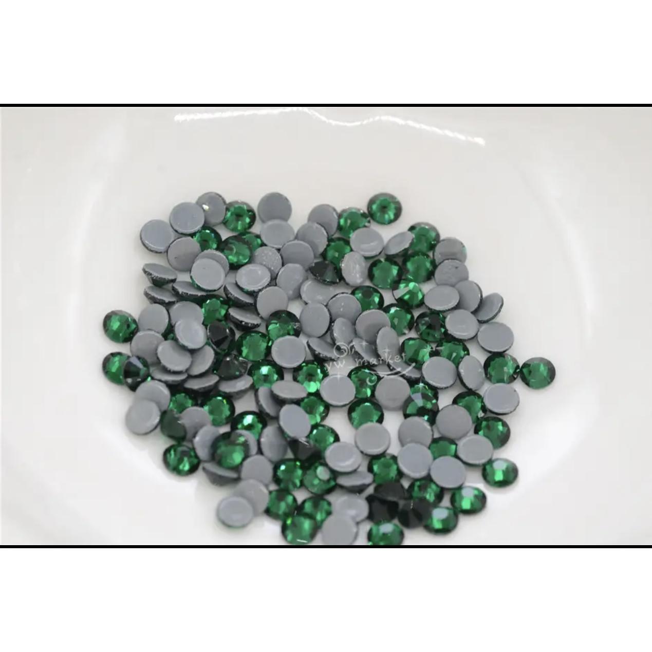 green series Hotfix rhinestones Flatback Crystal Iron On Round Stones for clothing Decoration Crafts Dress diamond
