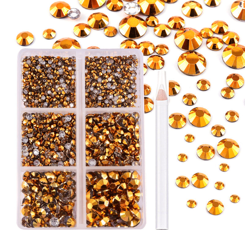 Approx. 2,000 Pieces 6-Compartment Set of Flat-Back Resin Rhinestones  Nail Art Decorations & DIY Accessories for Phone Cases and "Violent Bear" Figures