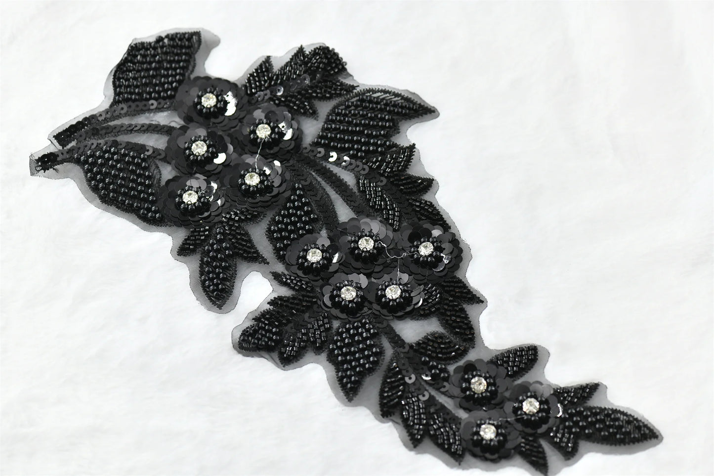 1 pcs Embroidered pearld Beads 3D Flower garment  Applique Lace Fabric  rhinestones  Sew Patch Wedding Bridal Gown Clothes Dress