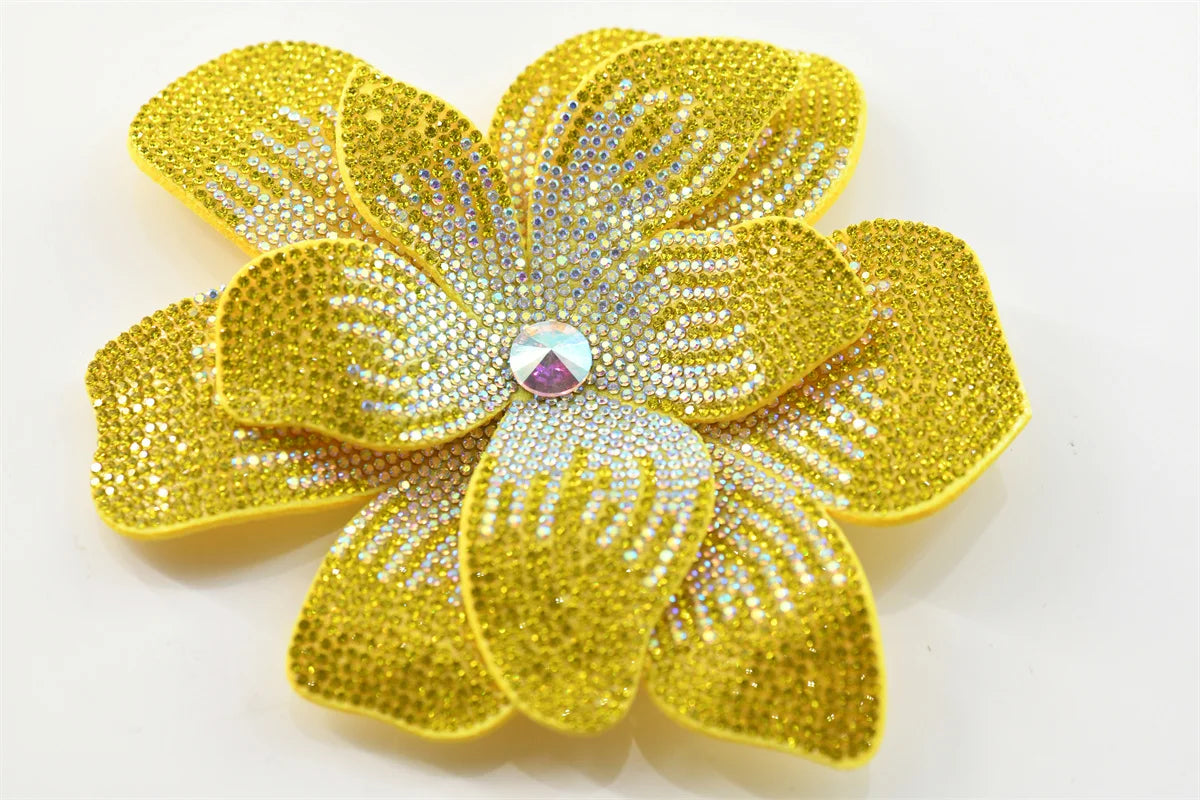2 pcs Luxury Fashion Rhinestone Flower Brooch Light Women's Jewelry Pin for Wedding Dress Banquet Chest Gift
