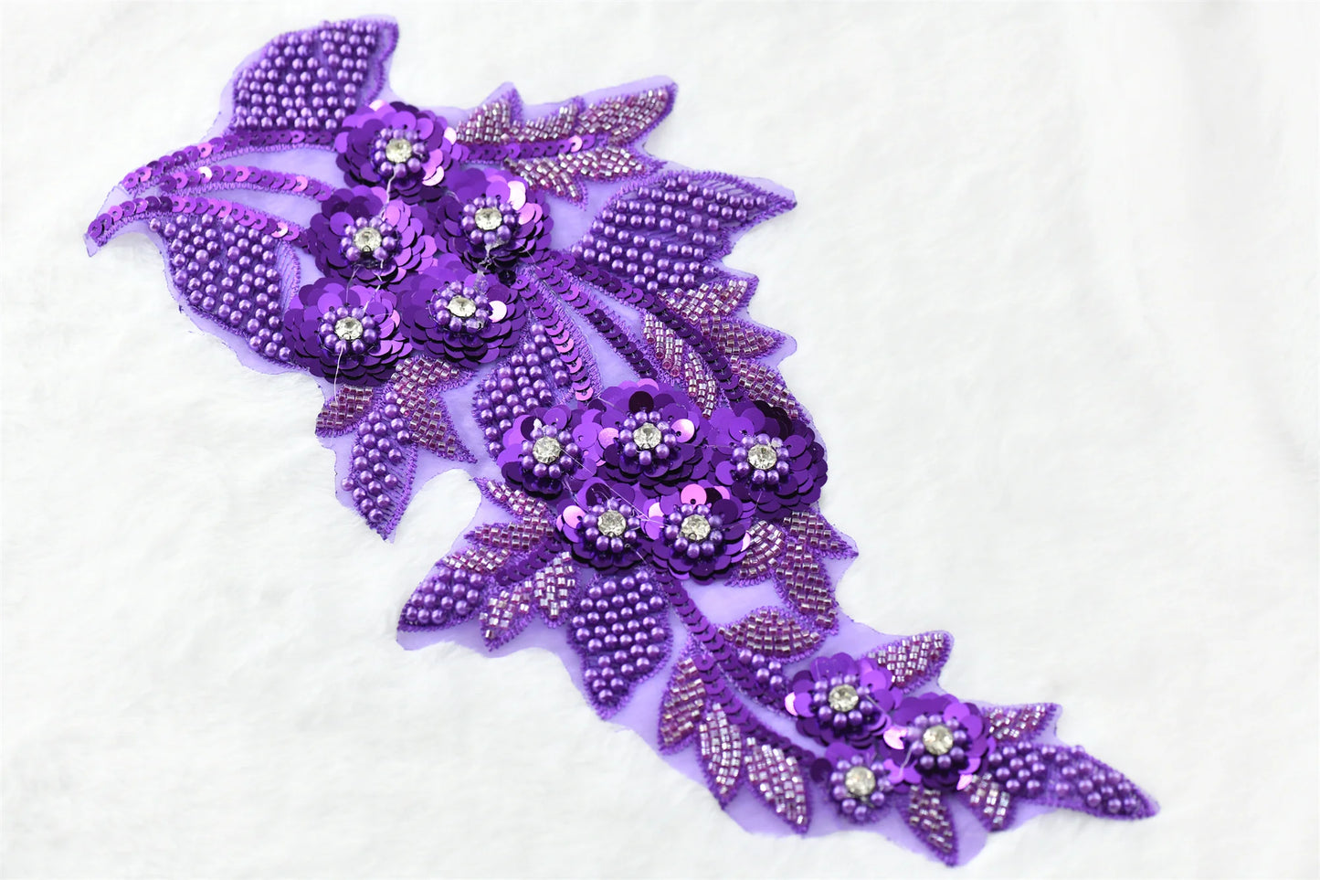 1 pcs Embroidered pearld Beads 3D Flower garment  Applique Lace Fabric  rhinestones  Sew Patch Wedding Bridal Gown Clothes Dress