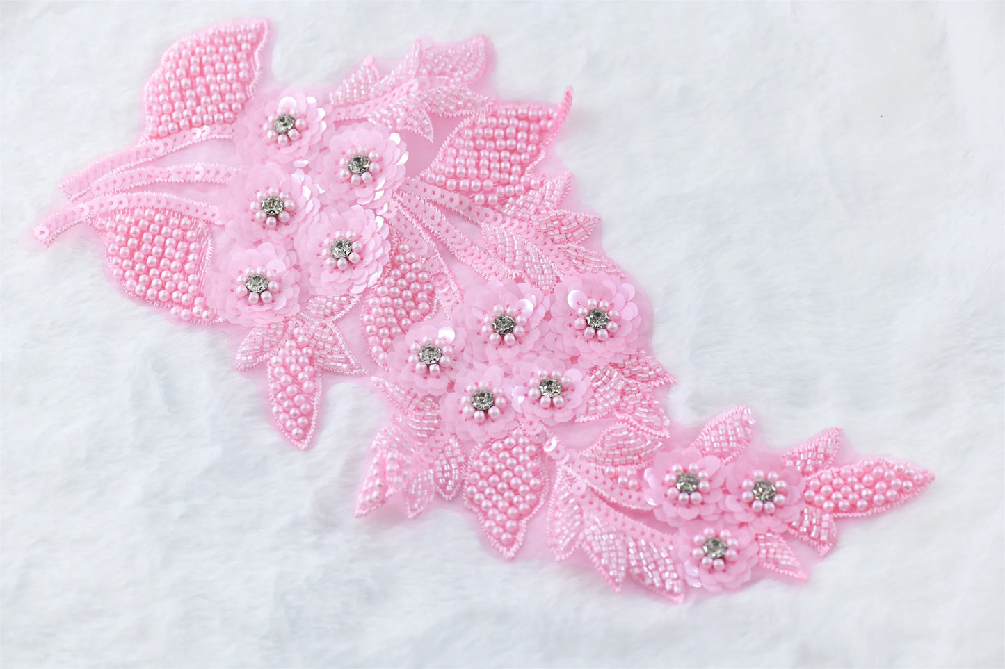 1 pcs Embroidered pearld Beads 3D Flower garment  Applique Lace Fabric  rhinestones  Sew Patch Wedding Bridal Gown Clothes Dress